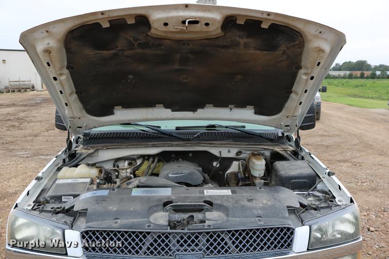 image for item DD0239 2003 Chevrolet Silverado 2500HD pickup truck