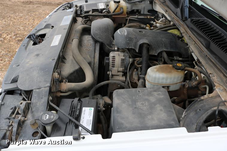 image for item DD0239 2003 Chevrolet Silverado 2500HD pickup truck