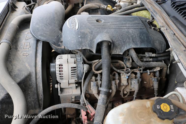 image for item DD0239 2003 Chevrolet Silverado 2500HD pickup truck