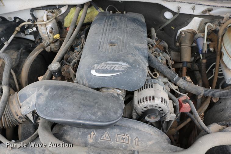 image for item DD0239 2003 Chevrolet Silverado 2500HD pickup truck