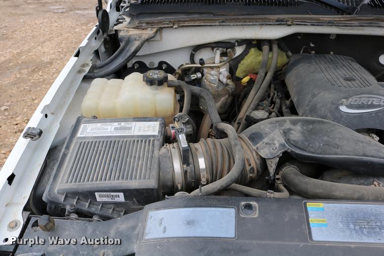 image for item DD0239 2003 Chevrolet Silverado 2500HD pickup truck