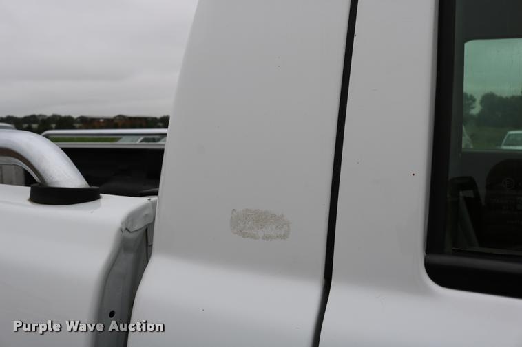 image for item DD0239 2003 Chevrolet Silverado 2500HD pickup truck