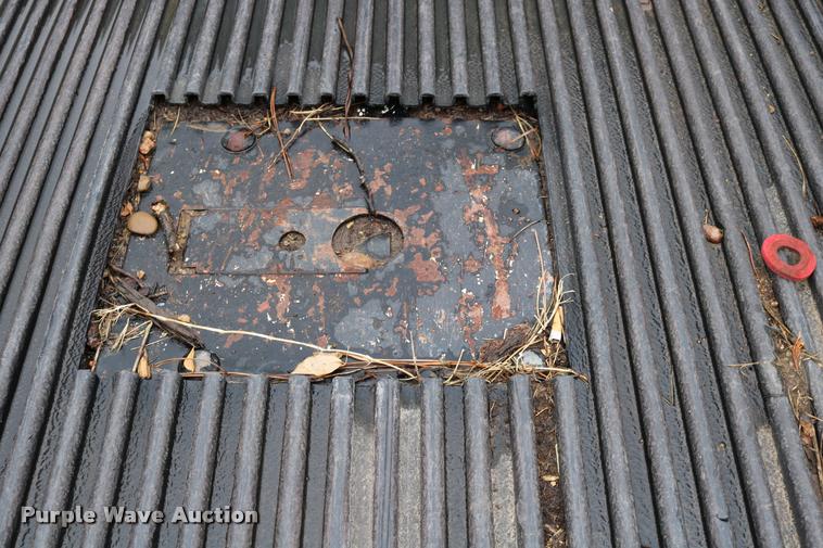 image for item DD0239 2003 Chevrolet Silverado 2500HD pickup truck