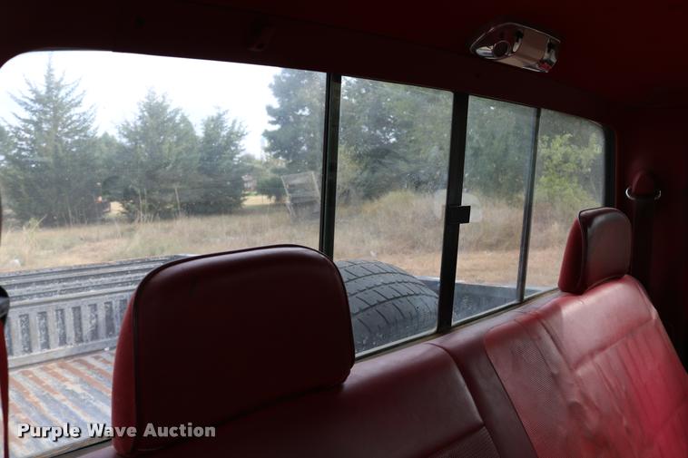 image for item DD0242 1992 Ford F150 pickup truck