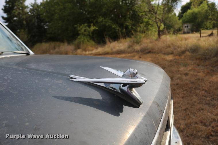 image for item DD0242 1992 Ford F150 pickup truck