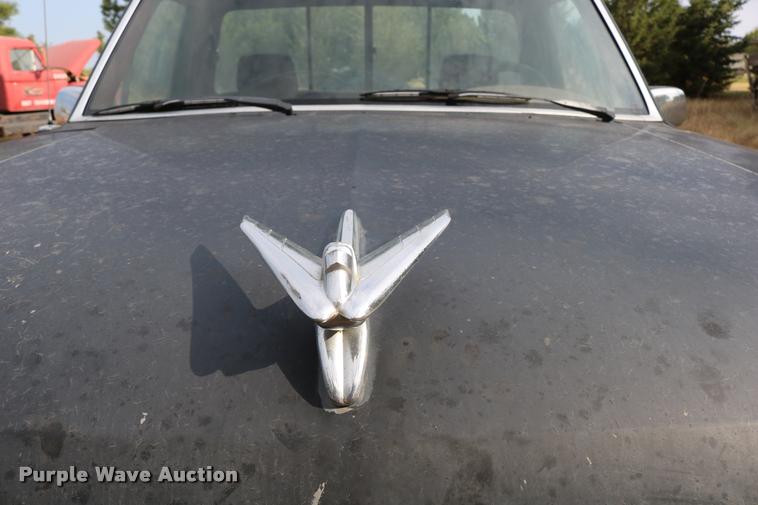 image for item DD0242 1992 Ford F150 pickup truck