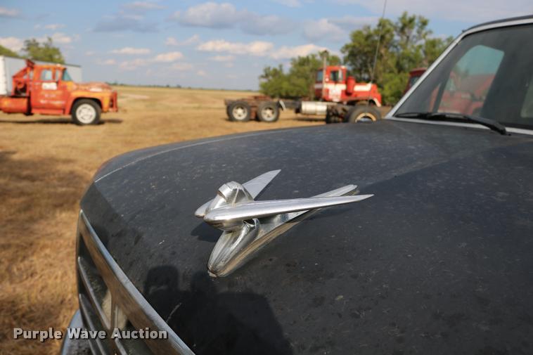 image for item DD0242 1992 Ford F150 pickup truck