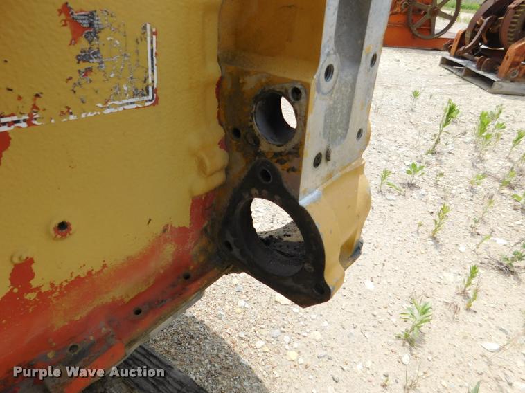 image for item DE9764 Caterpillar 3406 six cylinder diesel engine core