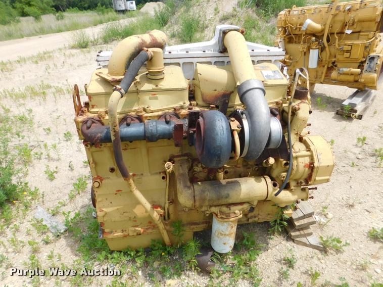 image for item DE9766 Caterpillar 3406 six cylinder turbo diesel engine core