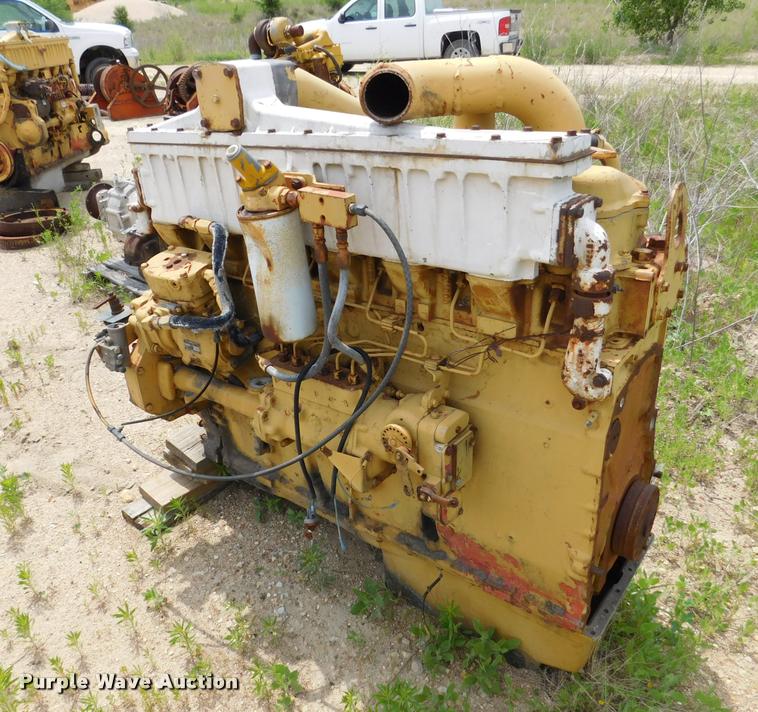 image for item DE9766 Caterpillar 3406 six cylinder turbo diesel engine core