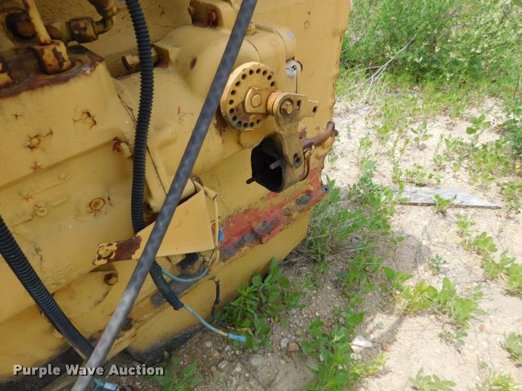 image for item DE9766 Caterpillar 3406 six cylinder turbo diesel engine core