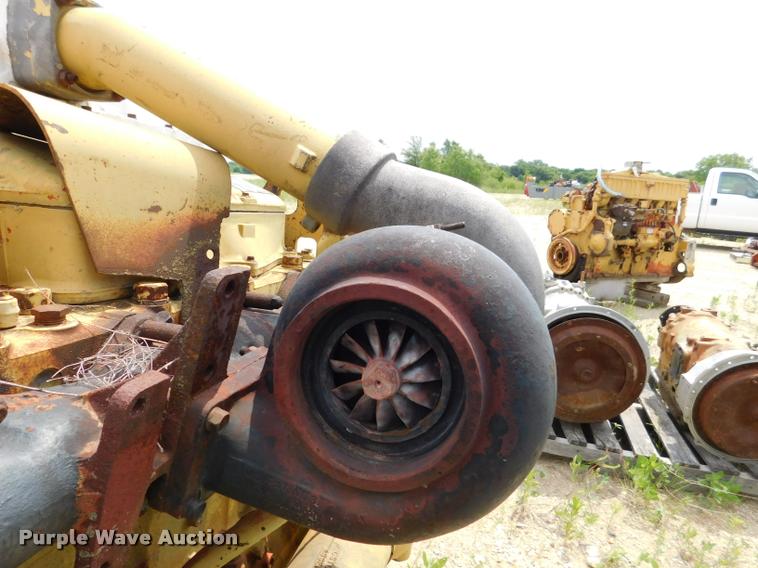 image for item DE9766 Caterpillar 3406 six cylinder turbo diesel engine core