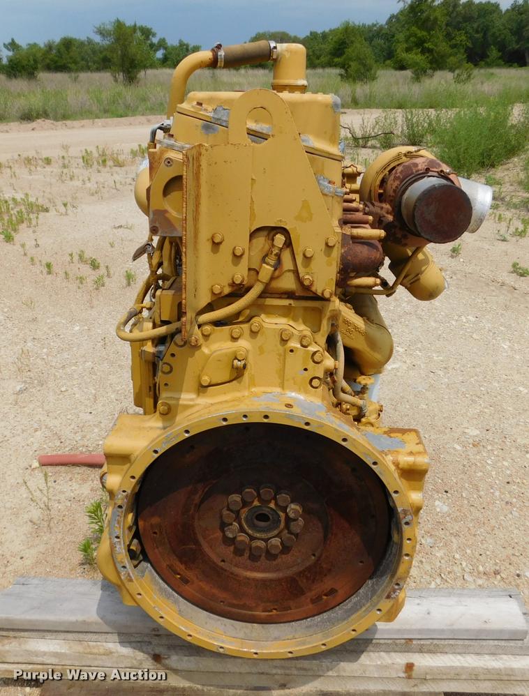 image for item DE9767 Caterpillar 3406 six cylinder turbo diesel engine core