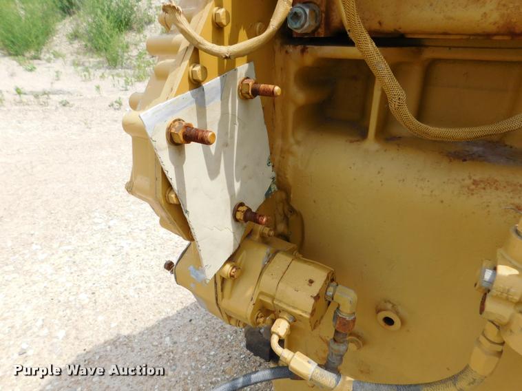 image for item DE9767 Caterpillar 3406 six cylinder turbo diesel engine core