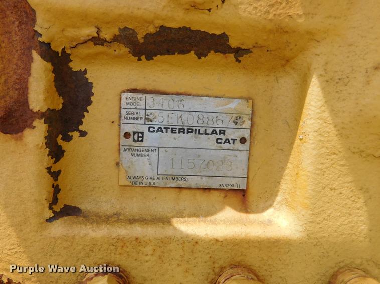 image for item DE9767 Caterpillar 3406 six cylinder turbo diesel engine core