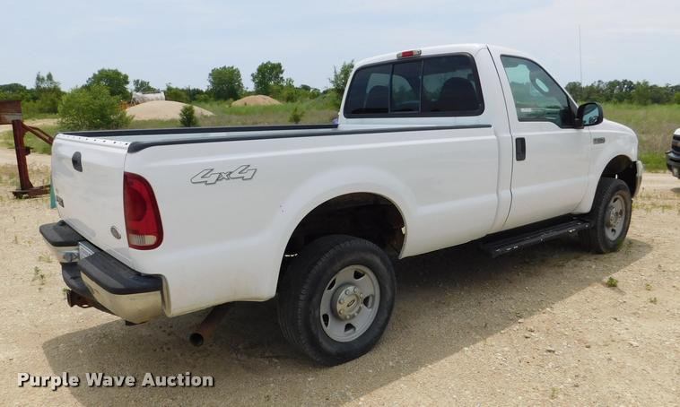 image for item DE9771 2006 Ford F250 Super Duty pickup truck