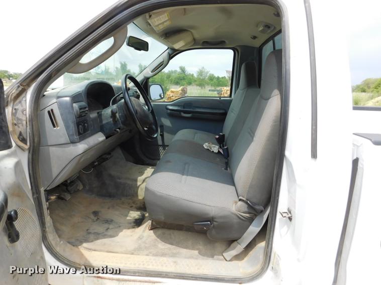 image for item DE9771 2006 Ford F250 Super Duty pickup truck