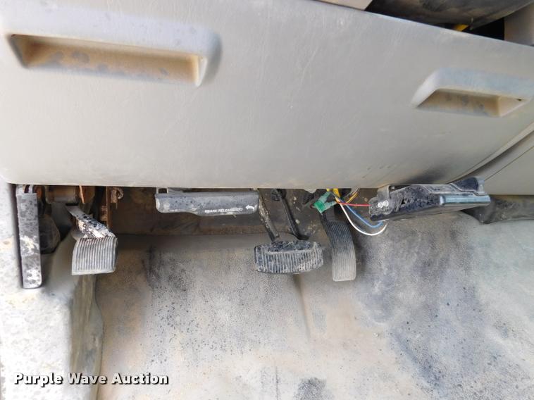 image for item DE9771 2006 Ford F250 Super Duty pickup truck