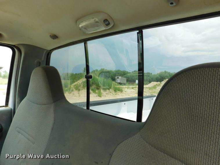 image for item DE9771 2006 Ford F250 Super Duty pickup truck