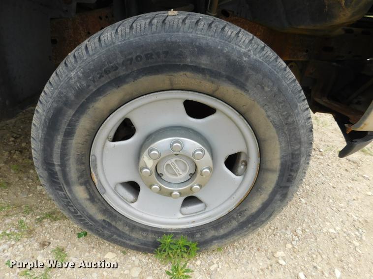 image for item DE9771 2006 Ford F250 Super Duty pickup truck