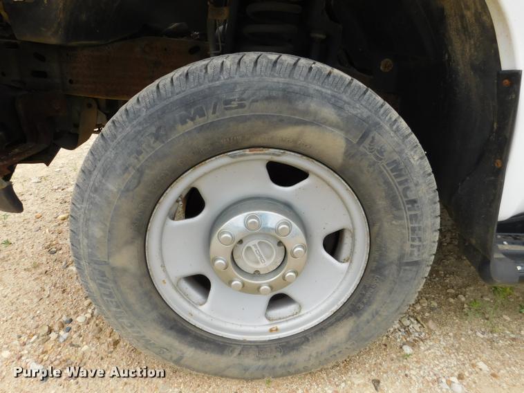 image for item DE9771 2006 Ford F250 Super Duty pickup truck