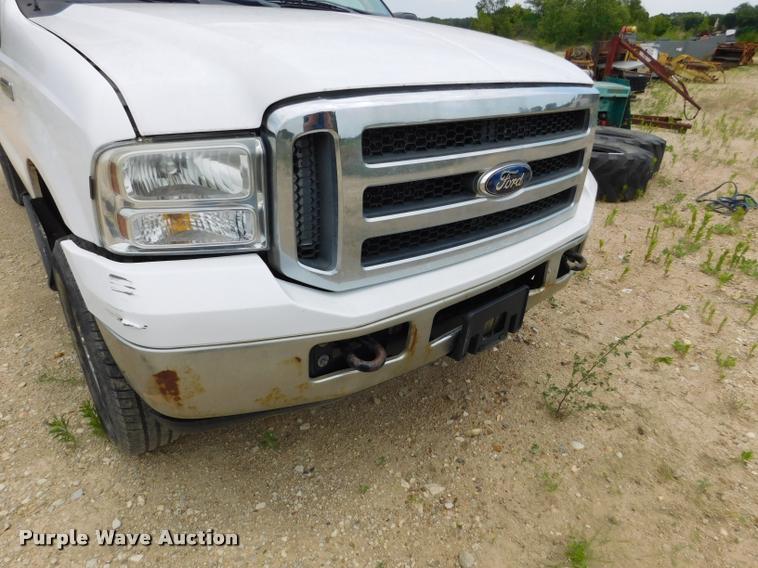 image for item DE9771 2006 Ford F250 Super Duty pickup truck