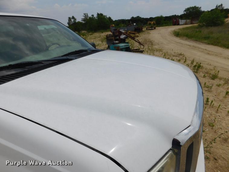 image for item DE9771 2006 Ford F250 Super Duty pickup truck