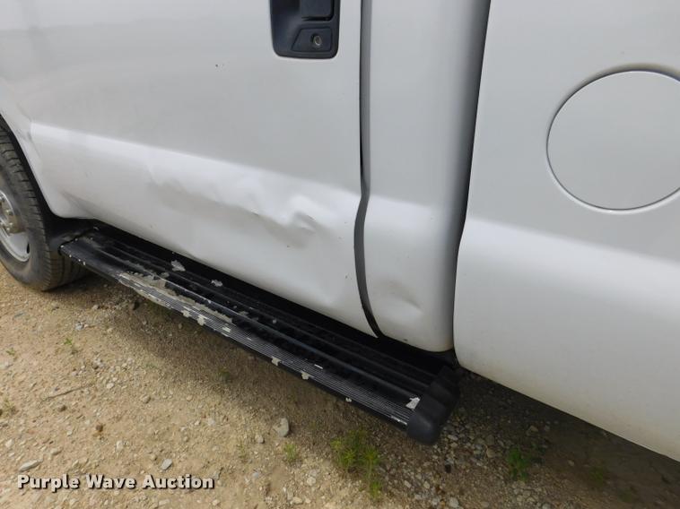 image for item DE9771 2006 Ford F250 Super Duty pickup truck