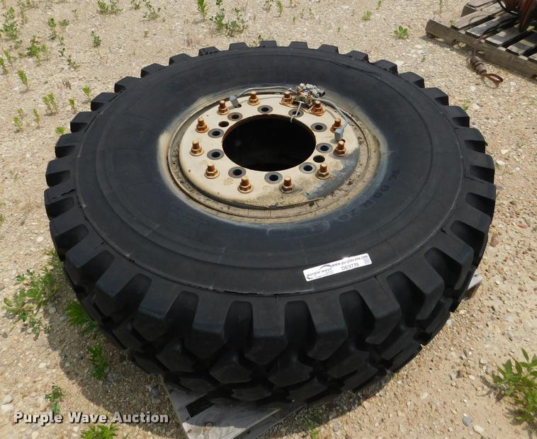 image for item DE9776 Michelin 16.00R20 tire