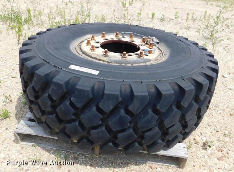 image for item DE9776 Michelin 16.00R20 tire