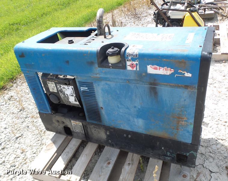 image for item DF9365 Miller Bobcat 225NT welder/generator