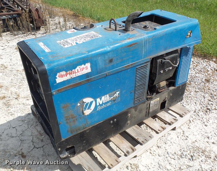 image for item DF9365 Miller Bobcat 225NT welder/generator