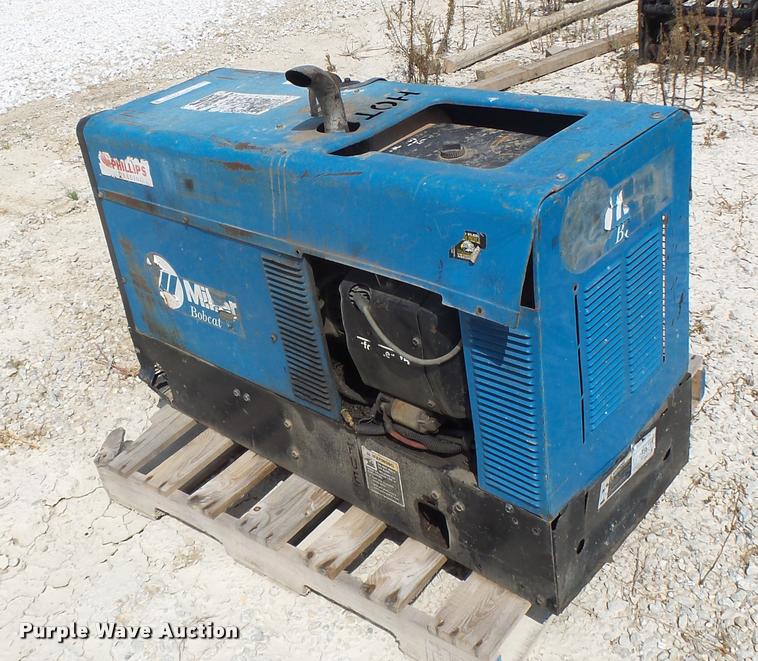 image for item DF9365 Miller Bobcat 225NT welder/generator