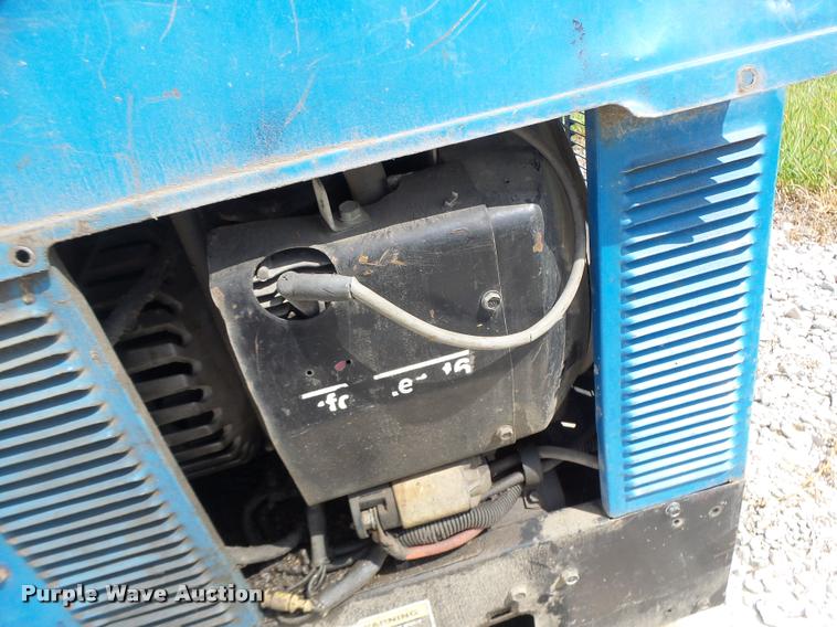 image for item DF9365 Miller Bobcat 225NT welder/generator