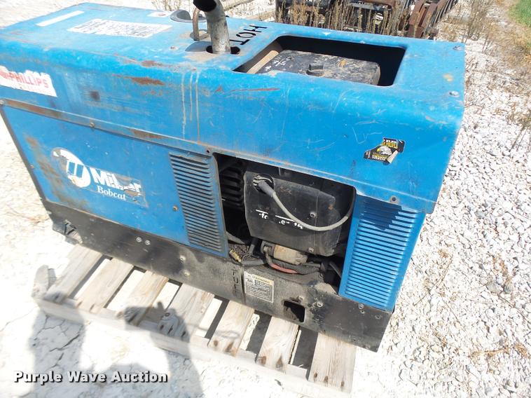 image for item DF9365 Miller Bobcat 225NT welder/generator