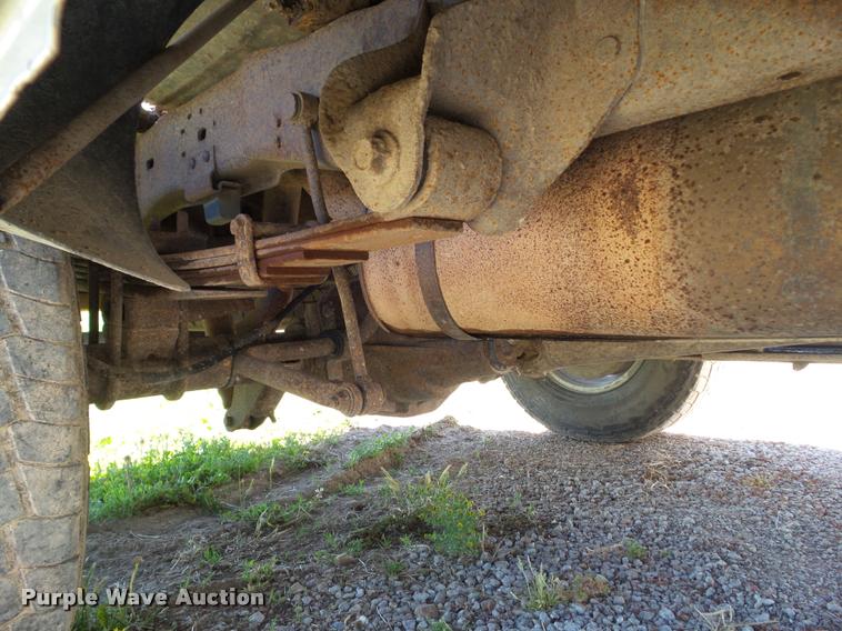 image for item DH9331 2000 Ford F250 Super Duty Crew Cab pickup truck