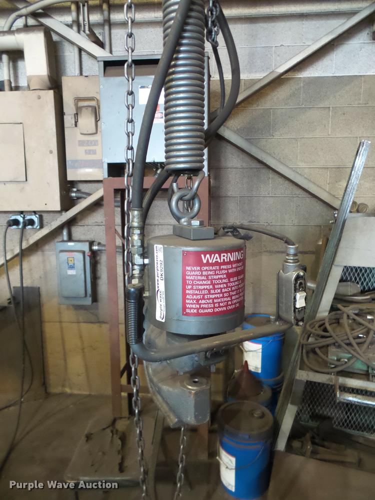 image for item DK9292 Whitney 70 ton hand held punch