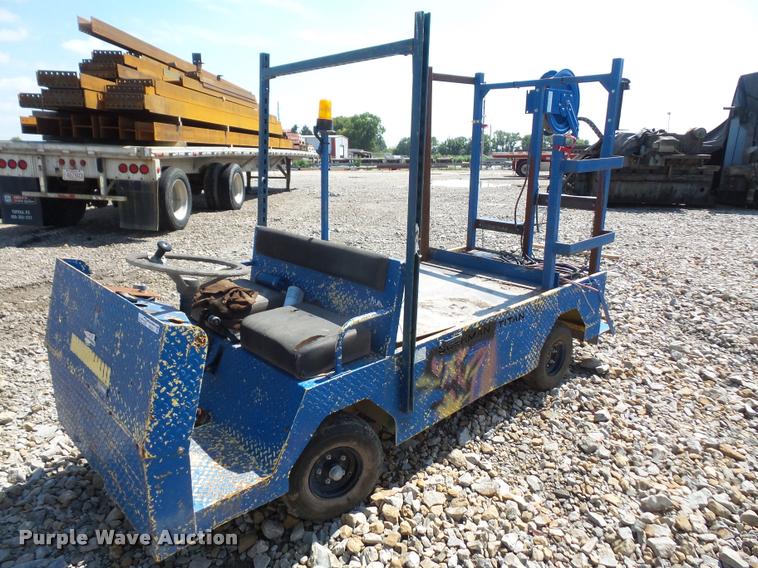 image for item DK9321 2000 Cushman Titan 3000 utility cart