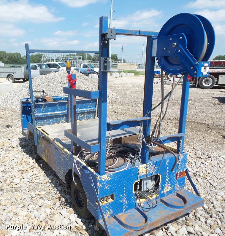 image for item DK9321 2000 Cushman Titan 3000 utility cart