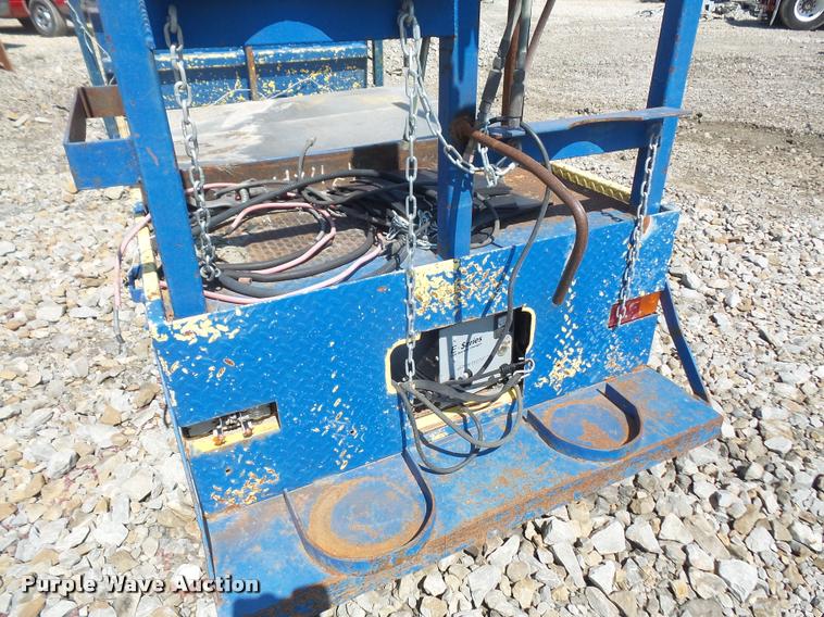 image for item DK9321 2000 Cushman Titan 3000 utility cart