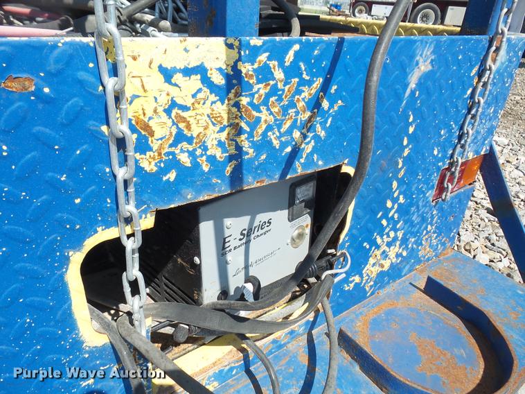 image for item DK9321 2000 Cushman Titan 3000 utility cart