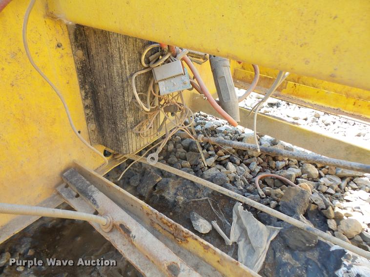 image for item DK9321 2000 Cushman Titan 3000 utility cart