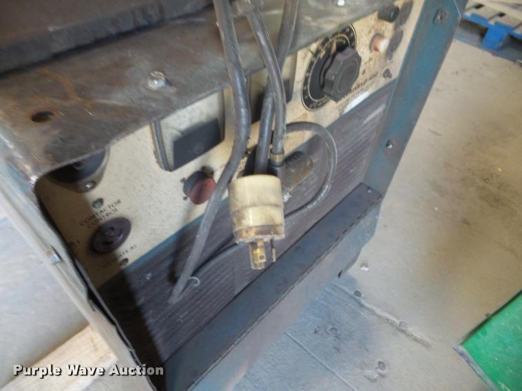 image for item DK9329 Miller Deltaweld 450 DC arc welder