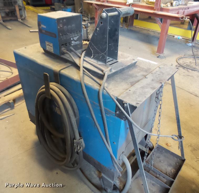 image for item DK9332 Miller Deltaweld 651 DC arc welder