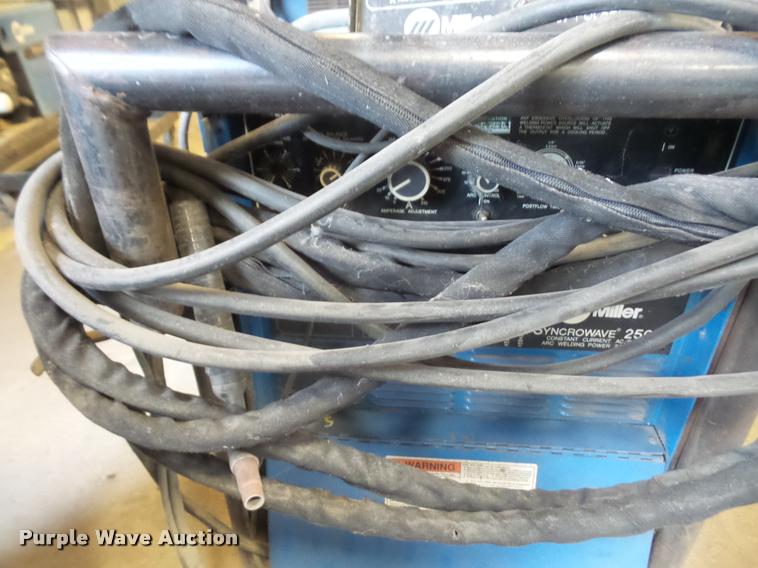 image for item DK9333 Miller Syncrowave 250 AC/DC arc welder