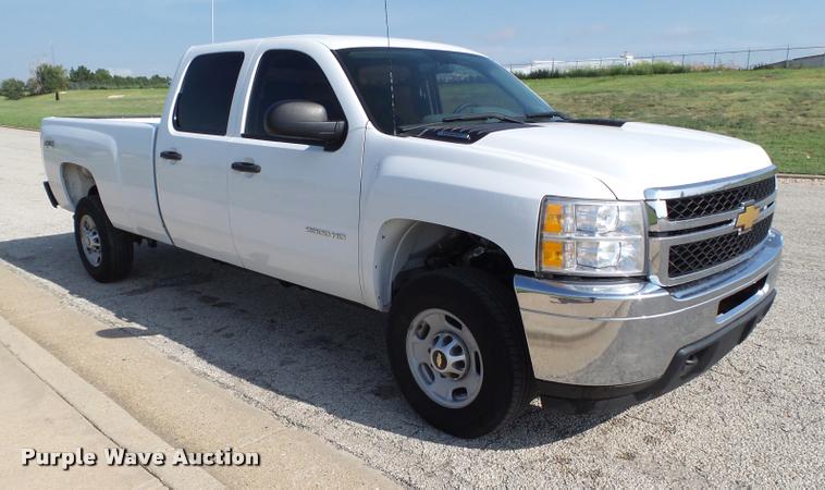 image for item DL9030 2013 Chevrolet Silverado 2500 HD Crew Cab pickup truck