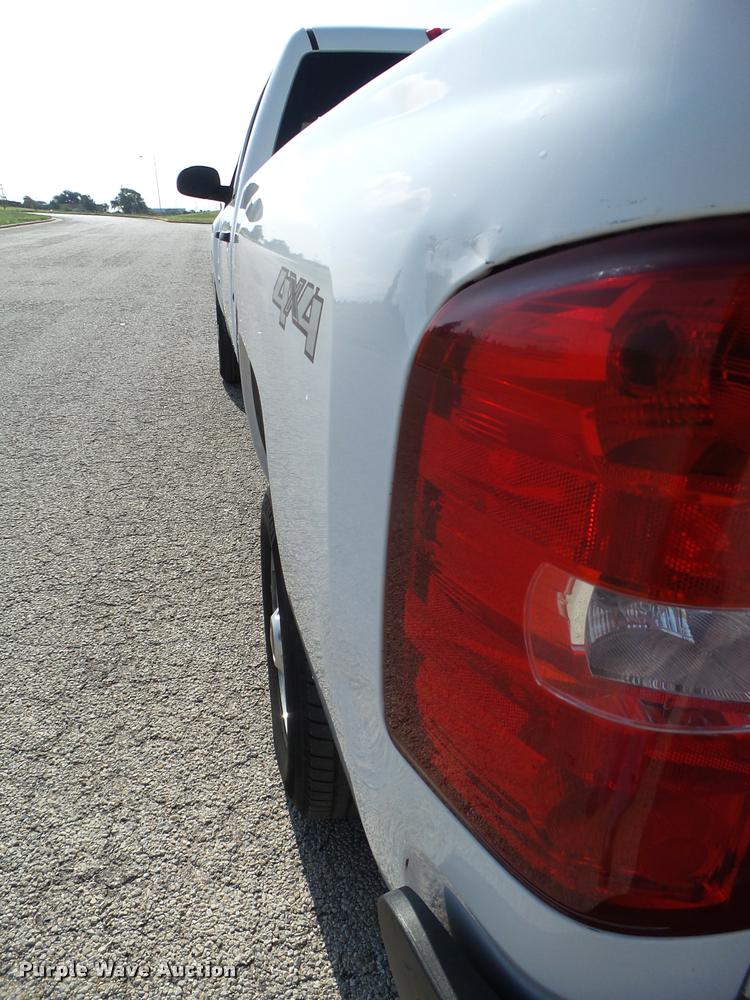 image for item DL9030 2013 Chevrolet Silverado 2500 HD Crew Cab pickup truck