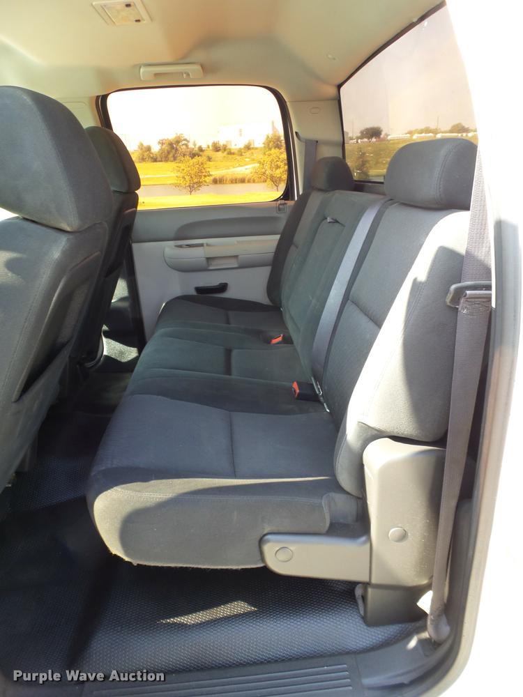 image for item DL9030 2013 Chevrolet Silverado 2500 HD Crew Cab pickup truck