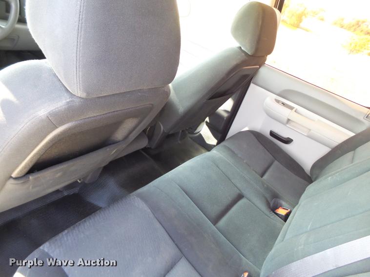 image for item DL9030 2013 Chevrolet Silverado 2500 HD Crew Cab pickup truck