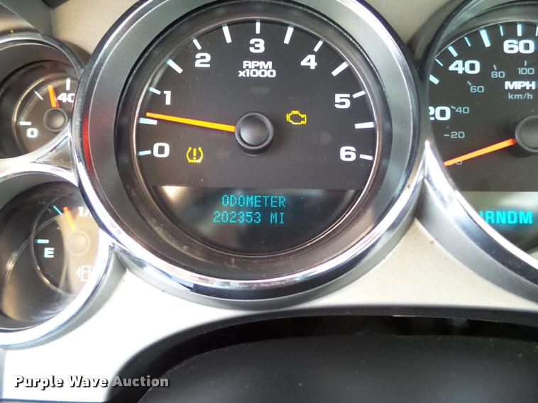 image for item DL9030 2013 Chevrolet Silverado 2500 HD Crew Cab pickup truck